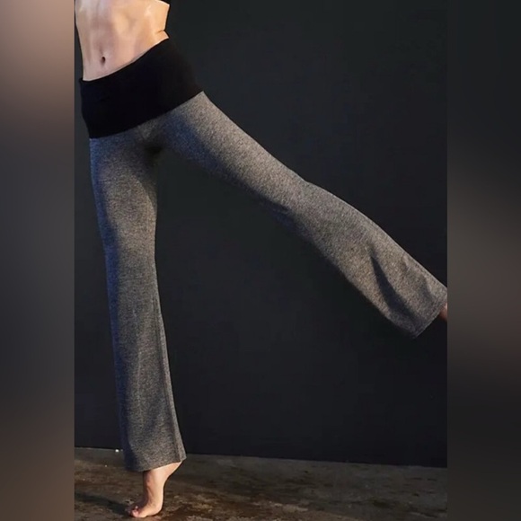 #69 NWT Free People Never Better Heather Blocked Foldover Pants in Black - Picture 5 of 6